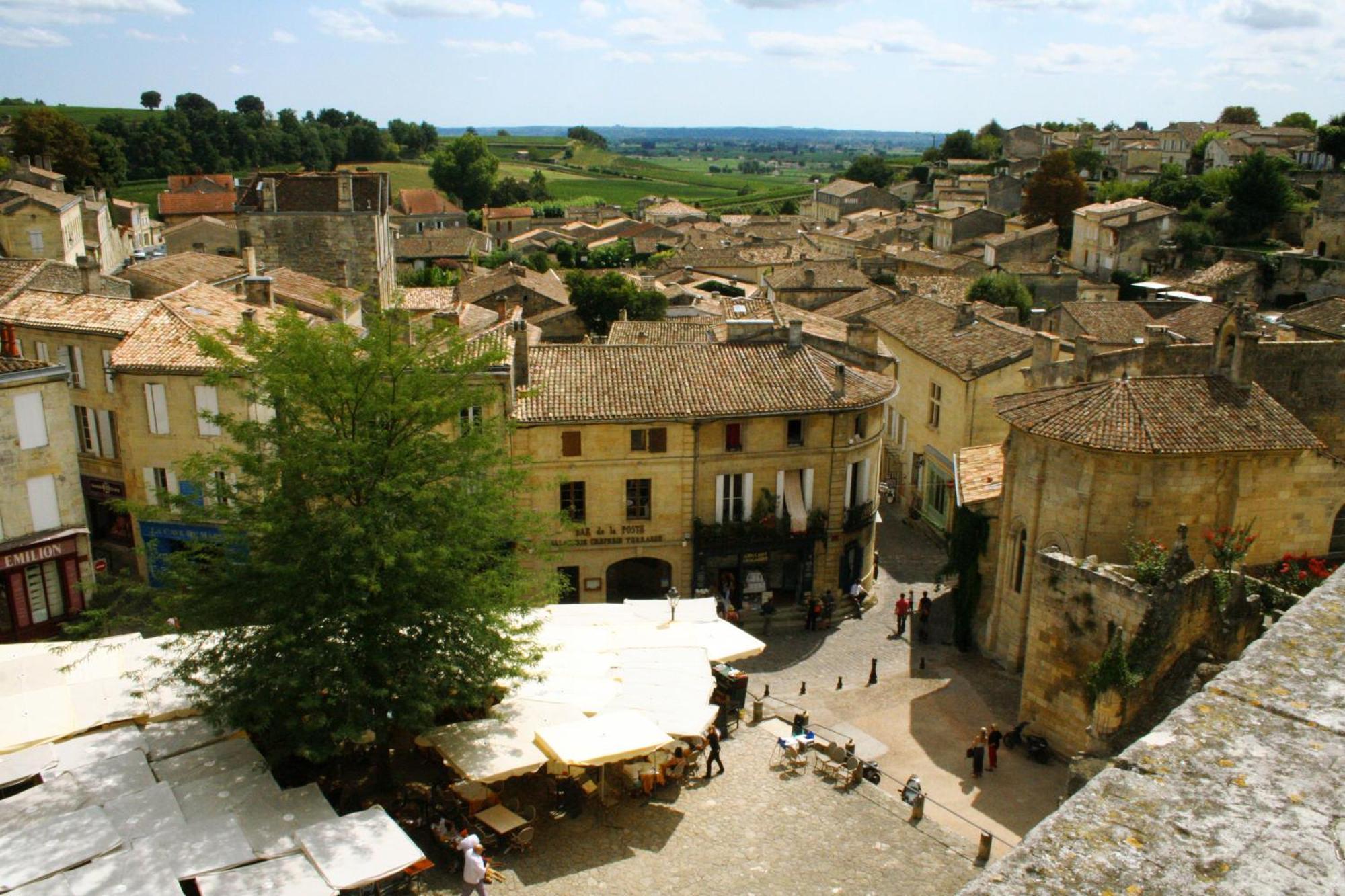 Bleu Raisin Bed and Breakfast Les Salles-de-Castillon Εξωτερικό φωτογραφία